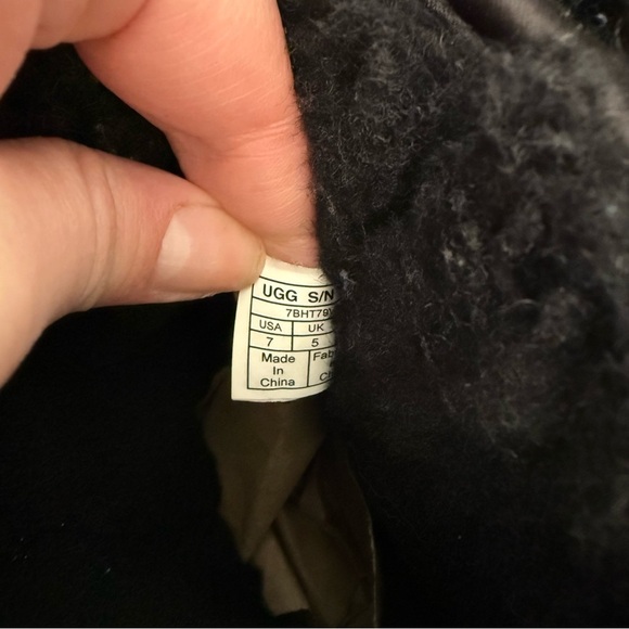 UGG CLASSIC SHORT COSMOS PURPLE BLACK SPARKLE BOOTS leather sheepskin RARE sz 7 - Picture 8 of 8